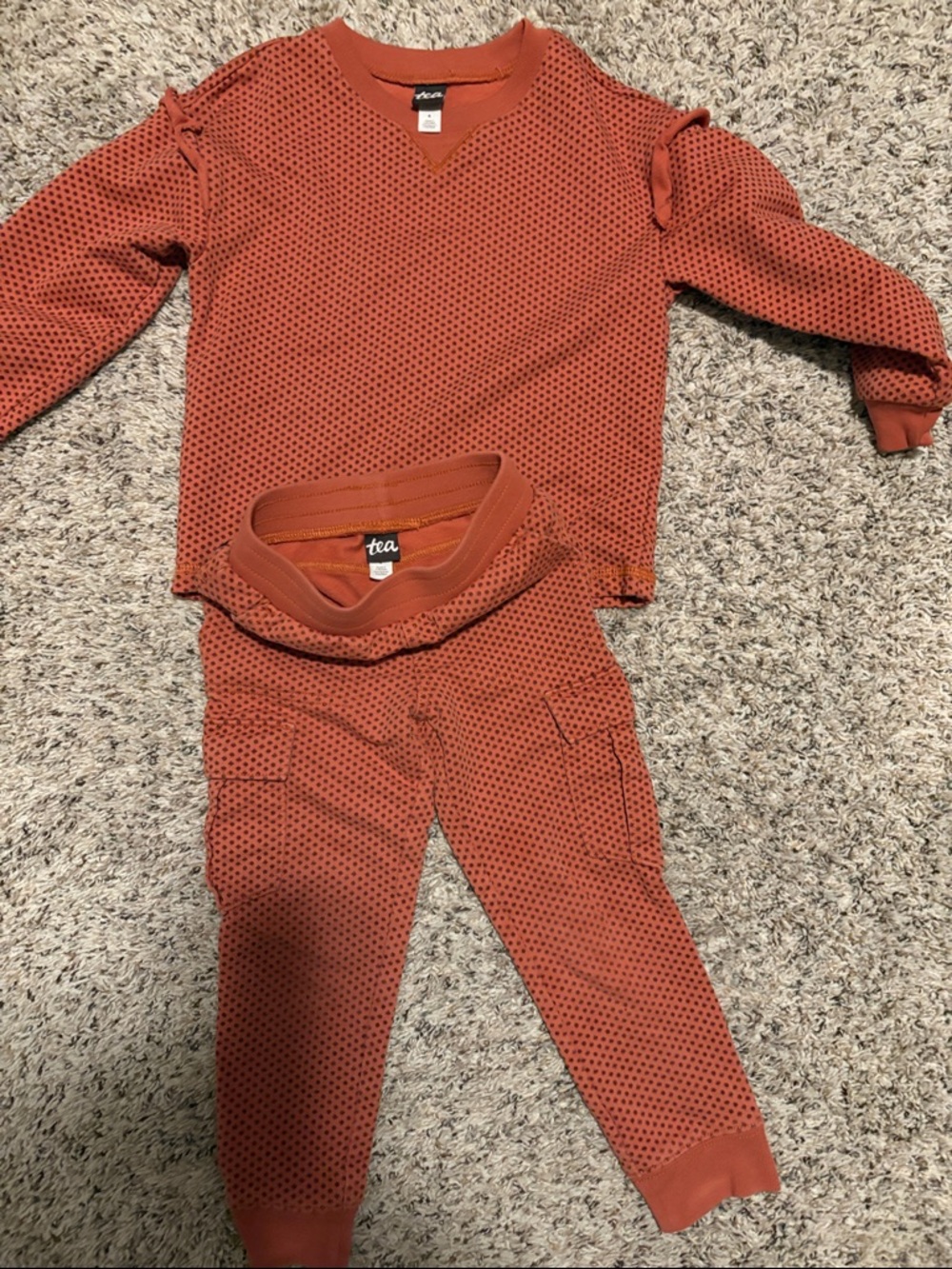 Tea Collection rust orange and polka dot Kids Sweater & Jogger Set EUC